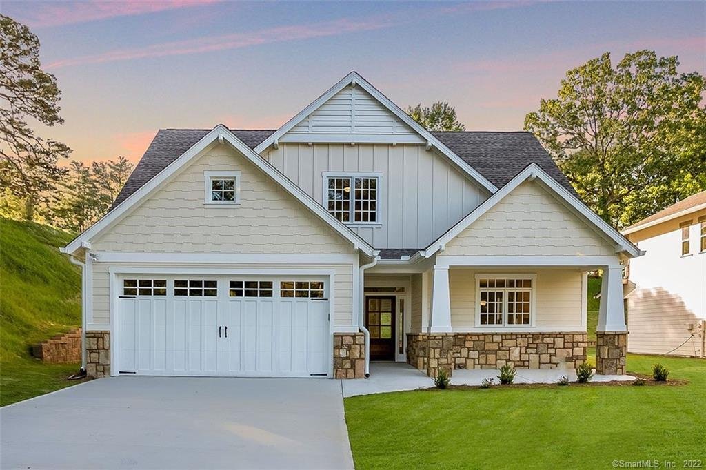 0002-7 Edgewater Circle, East Hampton, CT