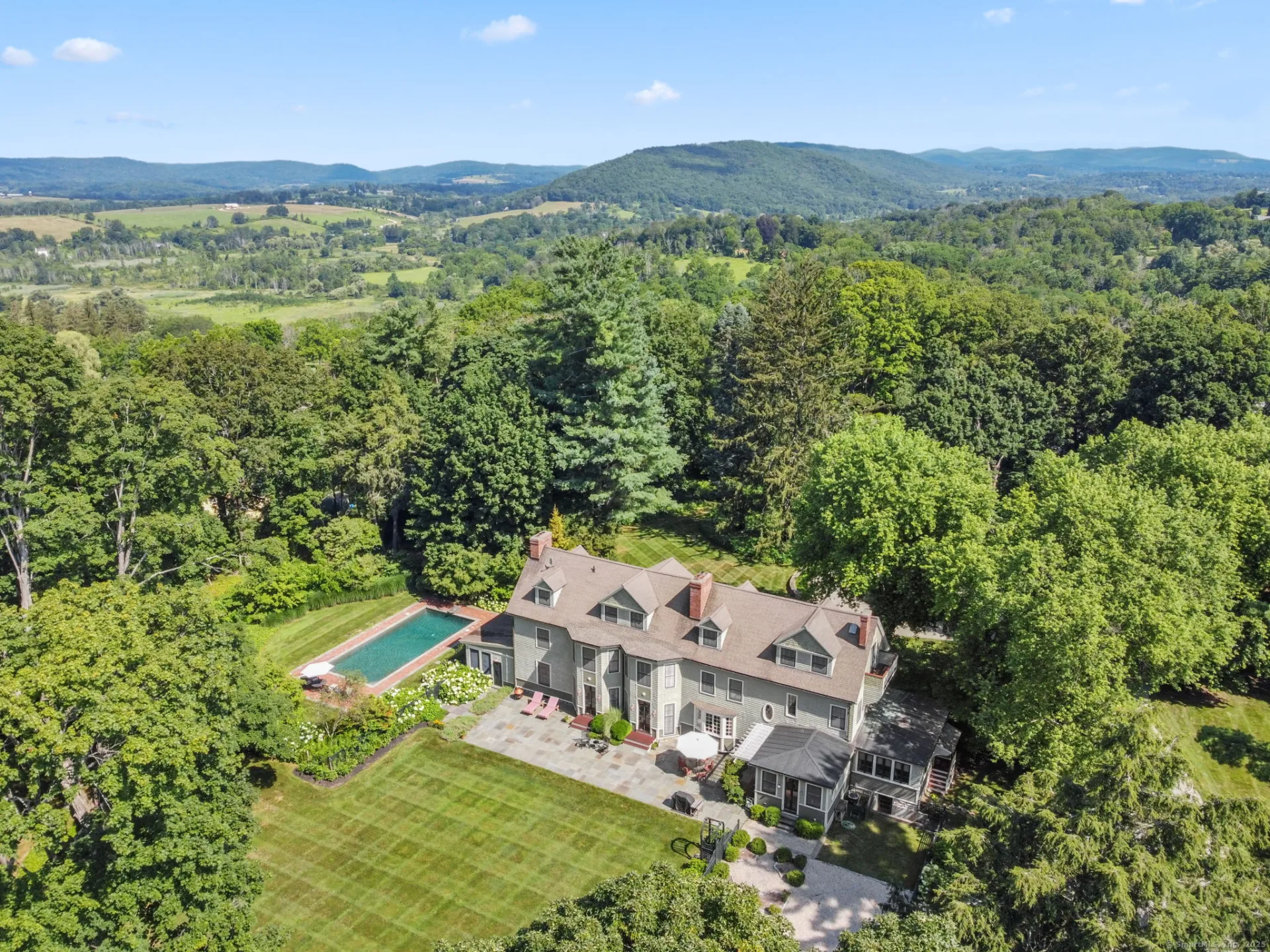 79 Hilltop Road, Sharon, CT