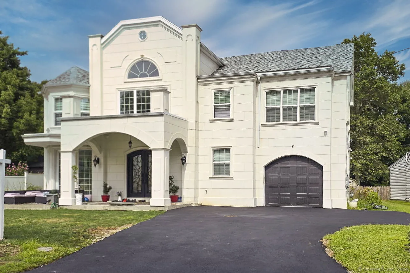 14 Barmore Drive, Stamford, CT