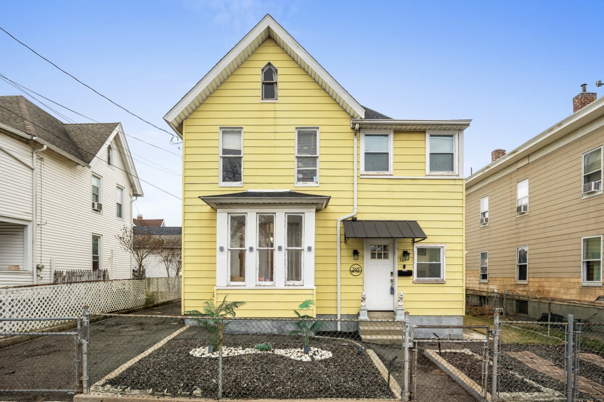 369 Park Street, Bridgeport, CT