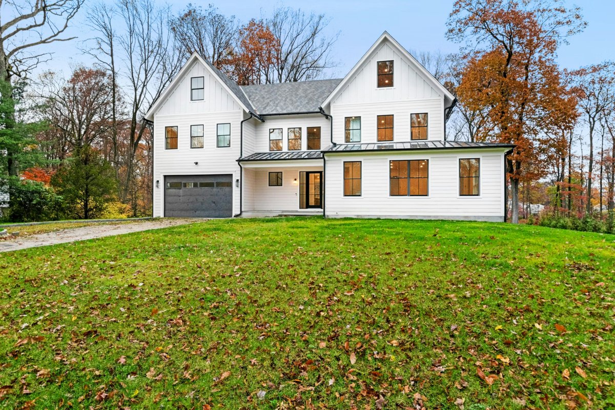 20 Marianne Road, Darien, CT