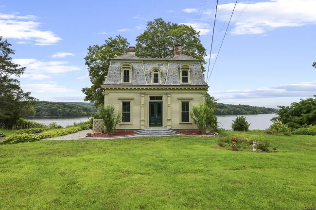 77 Main Street, East Haddam, CT