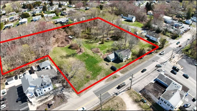 213 Boston Post Road, Waterford, CT