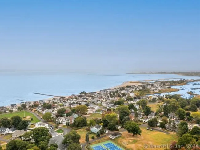 37 8th Avenue, Milford, CT