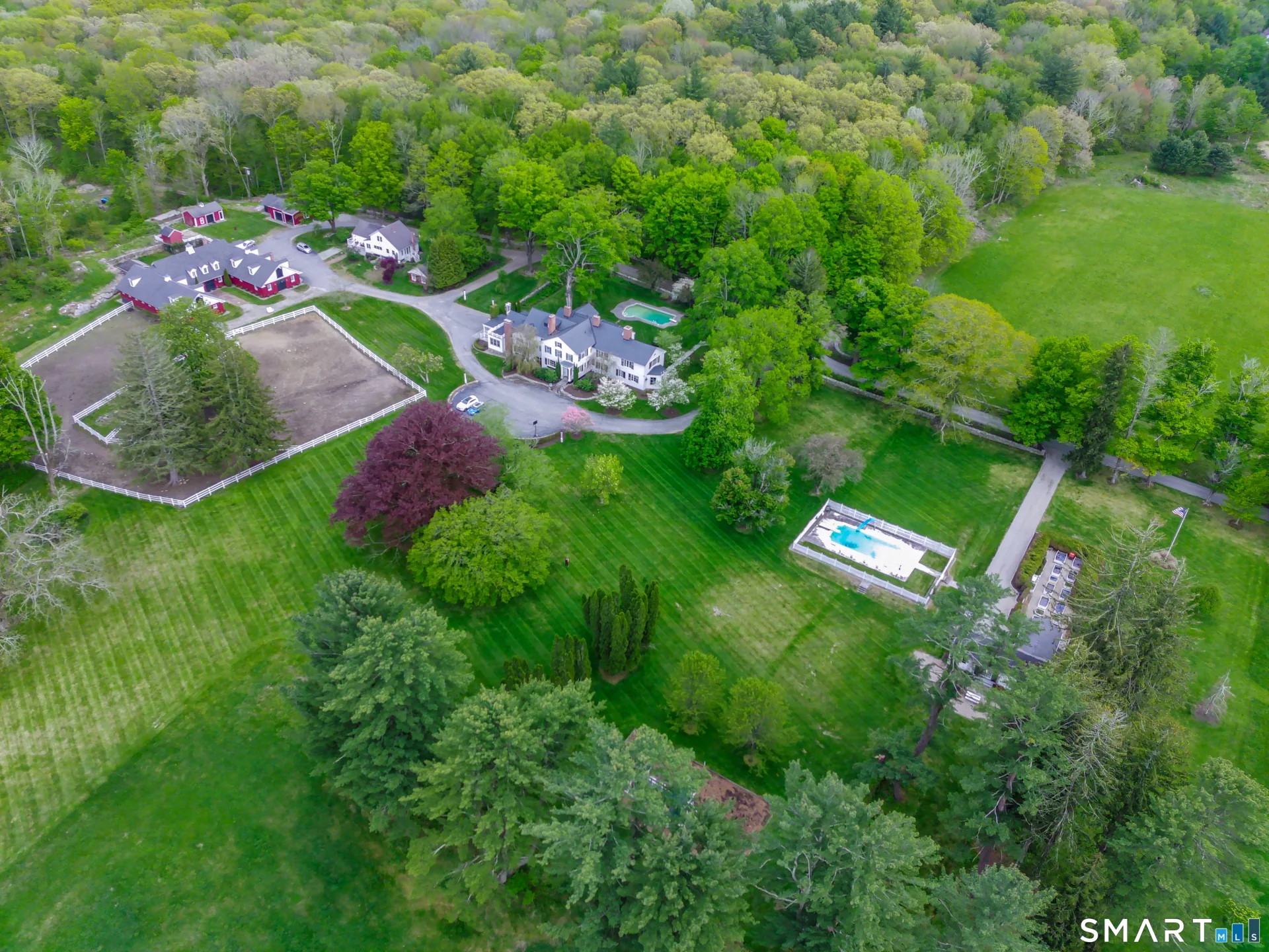 433 Wrights Crossing Road, Pomfret, CT