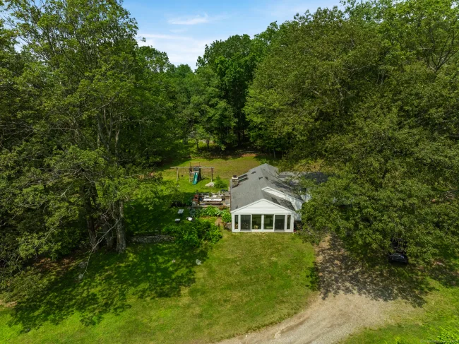 25 Mountain Lake Road, Warren, CT