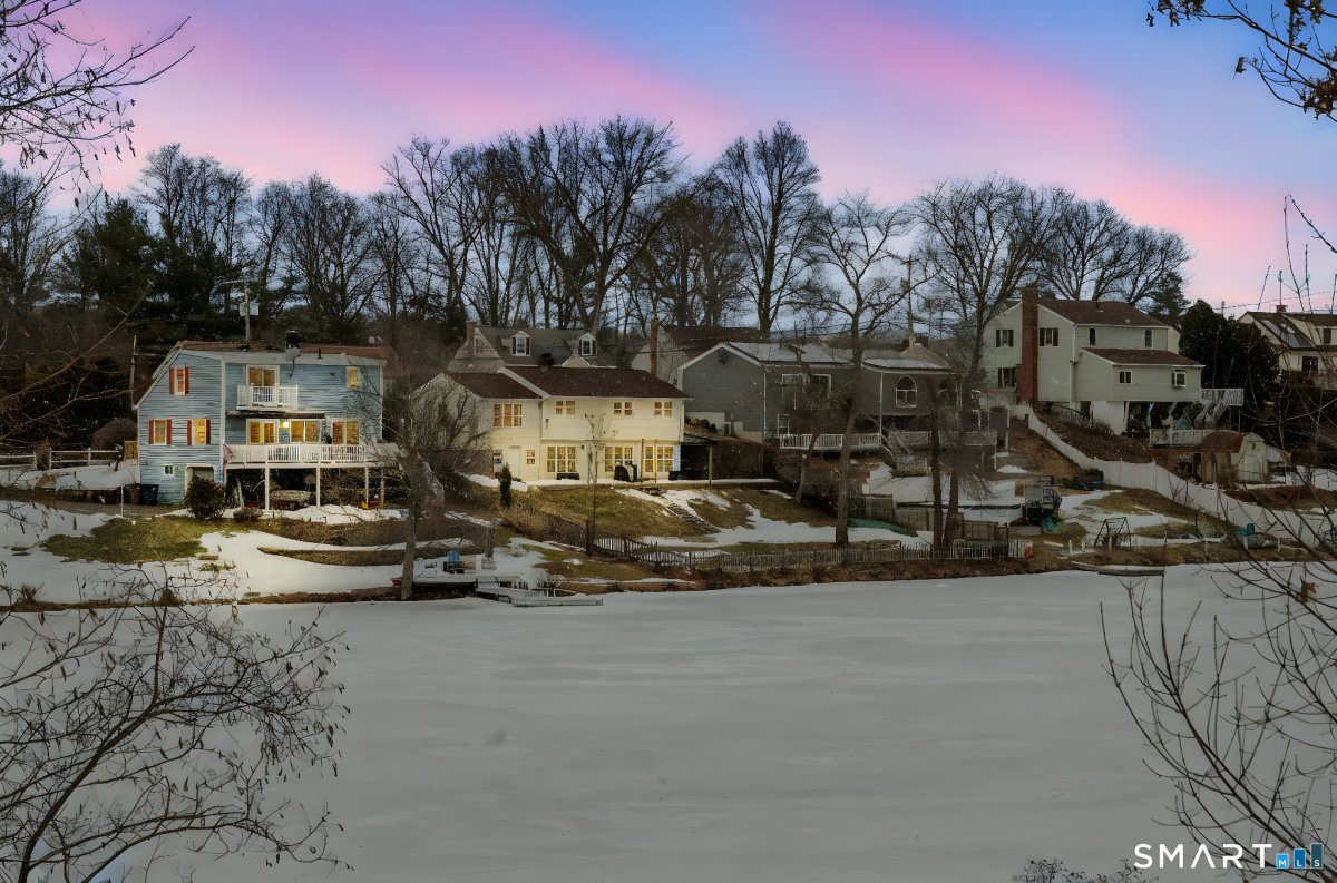 98 Campbell Avenue, Vernon, CT