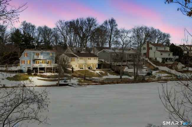 98 Campbell Avenue, Vernon, CT