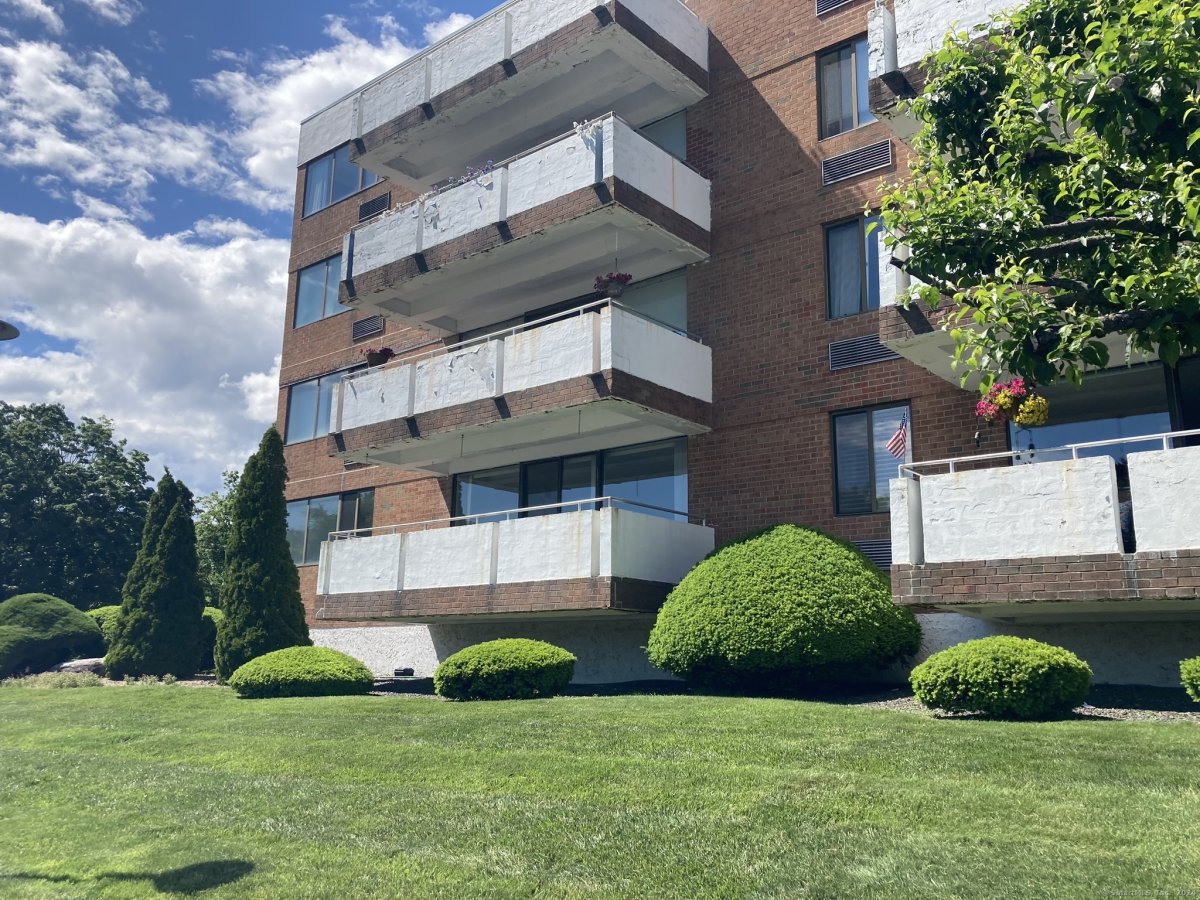 50 Birdseye Street #104, Stratford, CT