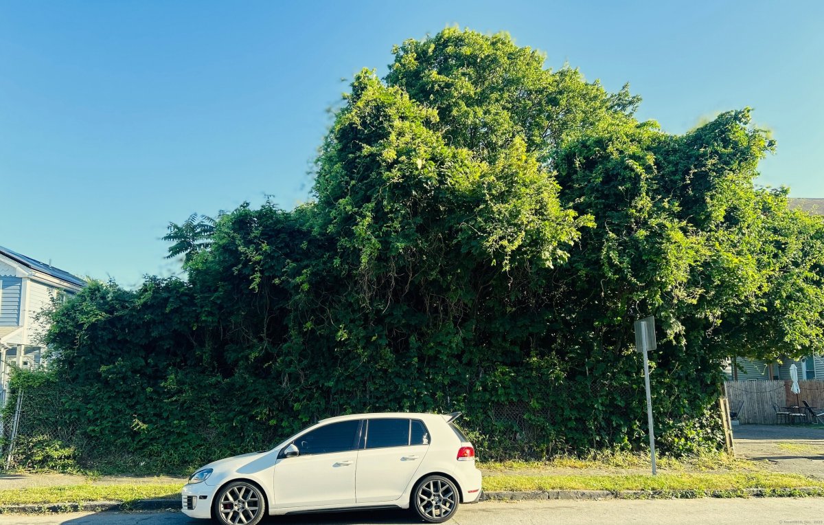 502 Berkshire Avenue, Bridgeport, CT