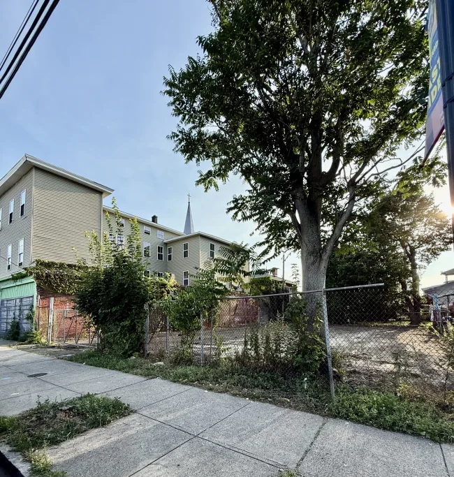 691 East Main Street, Bridgeport, CT