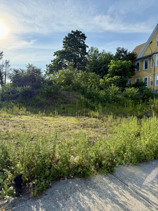 2031 East Main Street, Bridgeport, CT