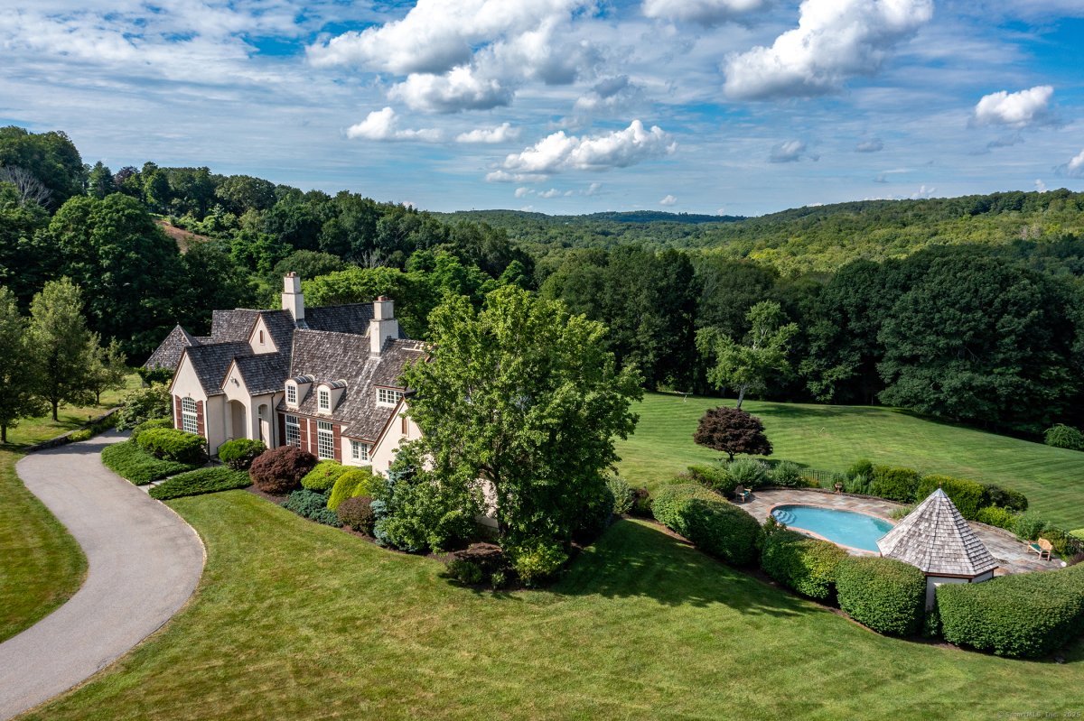 370 Northrop Street, Bridgewater, CT