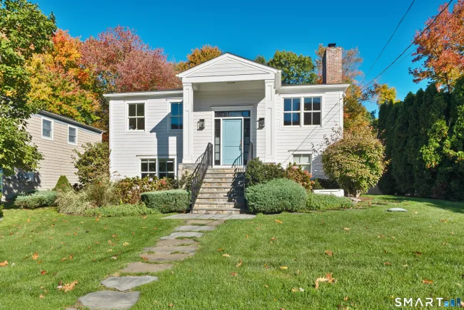 260 West Avenue