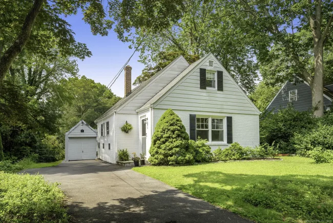 33 Halsey Drive, Greenwich, CT