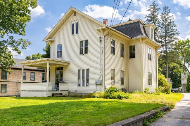 115 Grove Street, Putnam, CT