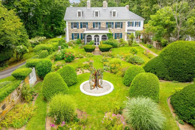 357 Wrights Crossing Road, Pomfret, CT