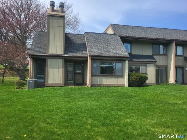 85 Viscount Drive #2F