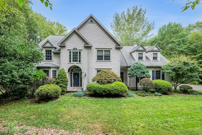 68 Hart Street, Burlington, CT