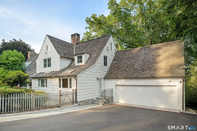 18 River Lane