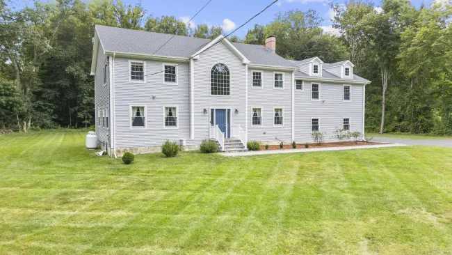 424 Racebrook Road, Orange, CT
