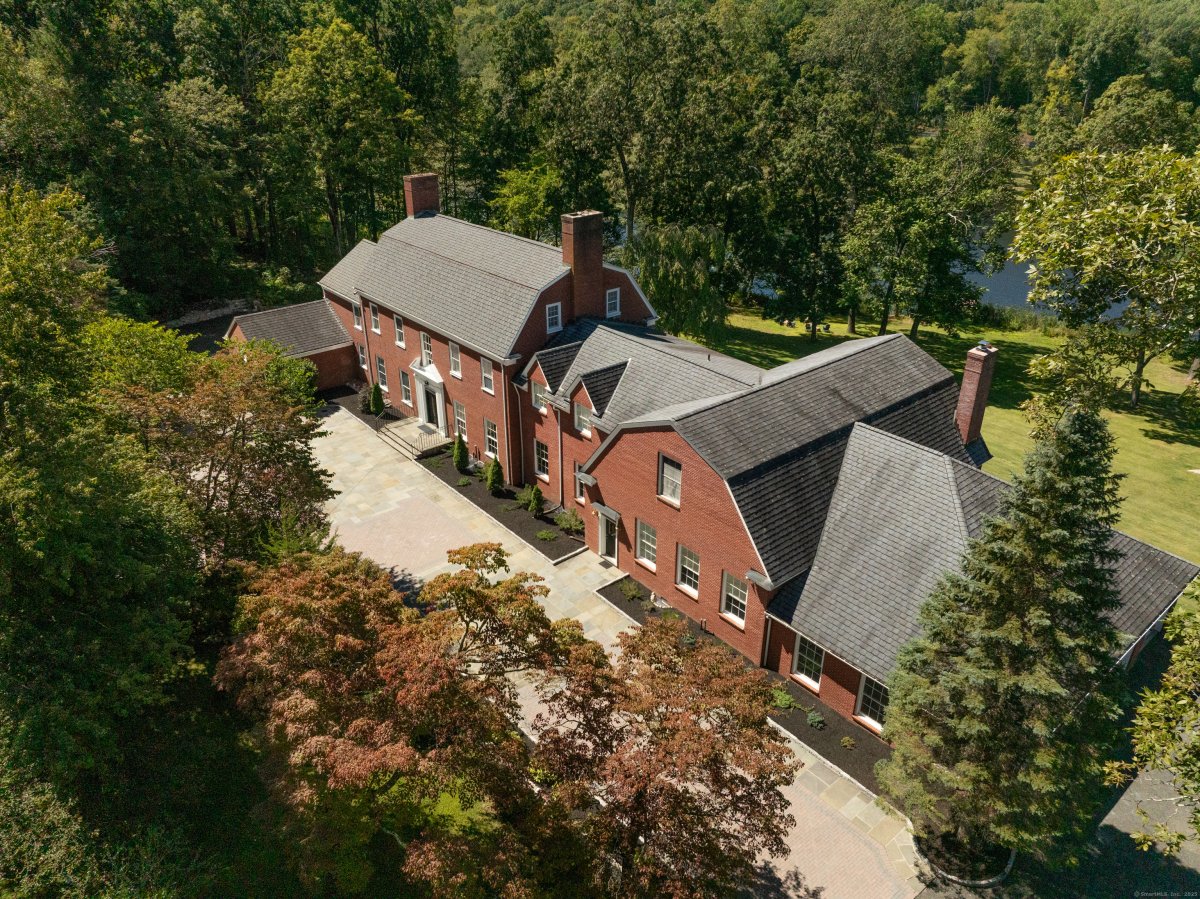 62-64 Big Bear Hill Road, New Milford, CT