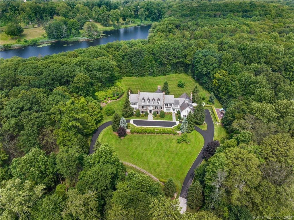 62 Summersweet Lane, New Canaan, CT