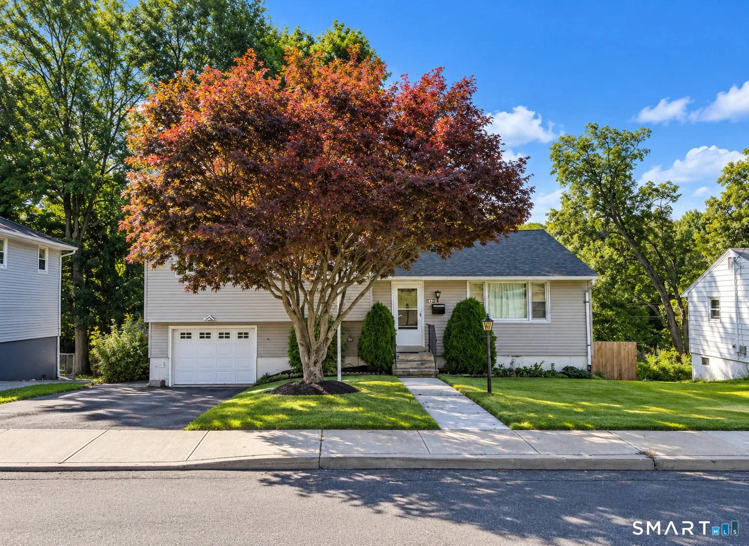 264 Pearl Lake Road, Waterbury, CT