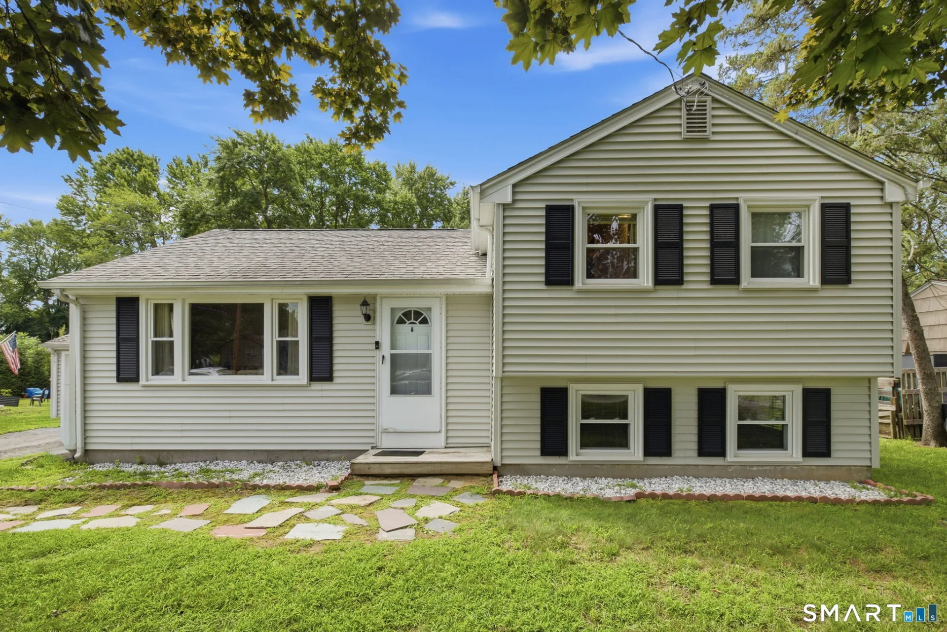 15 Lin Sal Street, Windsor Locks, CT
