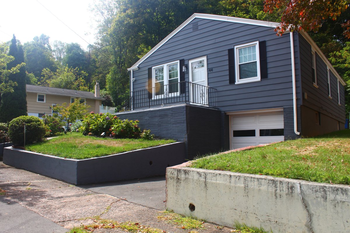 44 Huntington Avenue, New Haven, CT