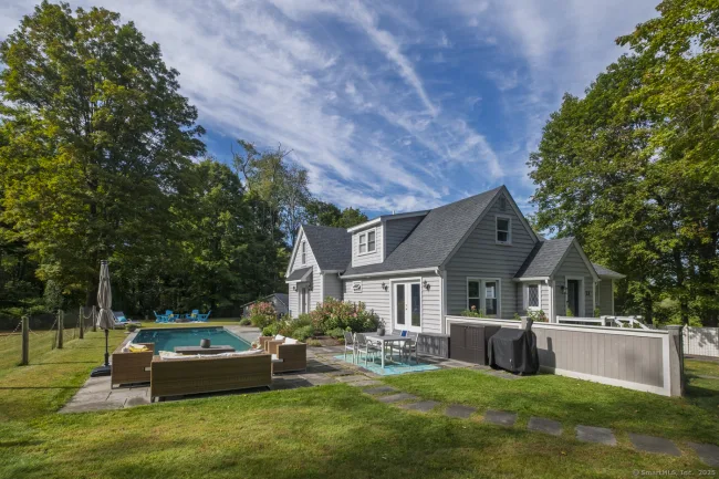 21 Perry Street, Salisbury, CT