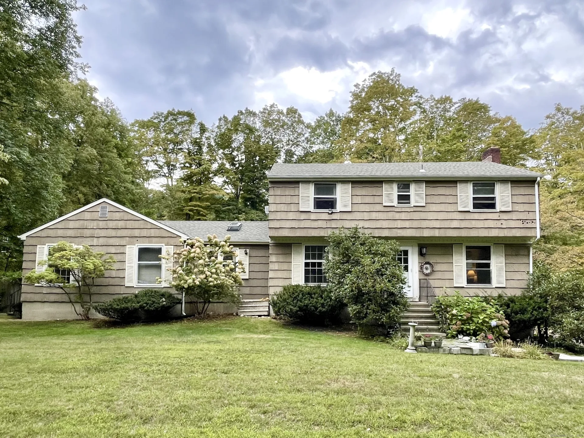2 Rita Drive, New Fairfield, CT