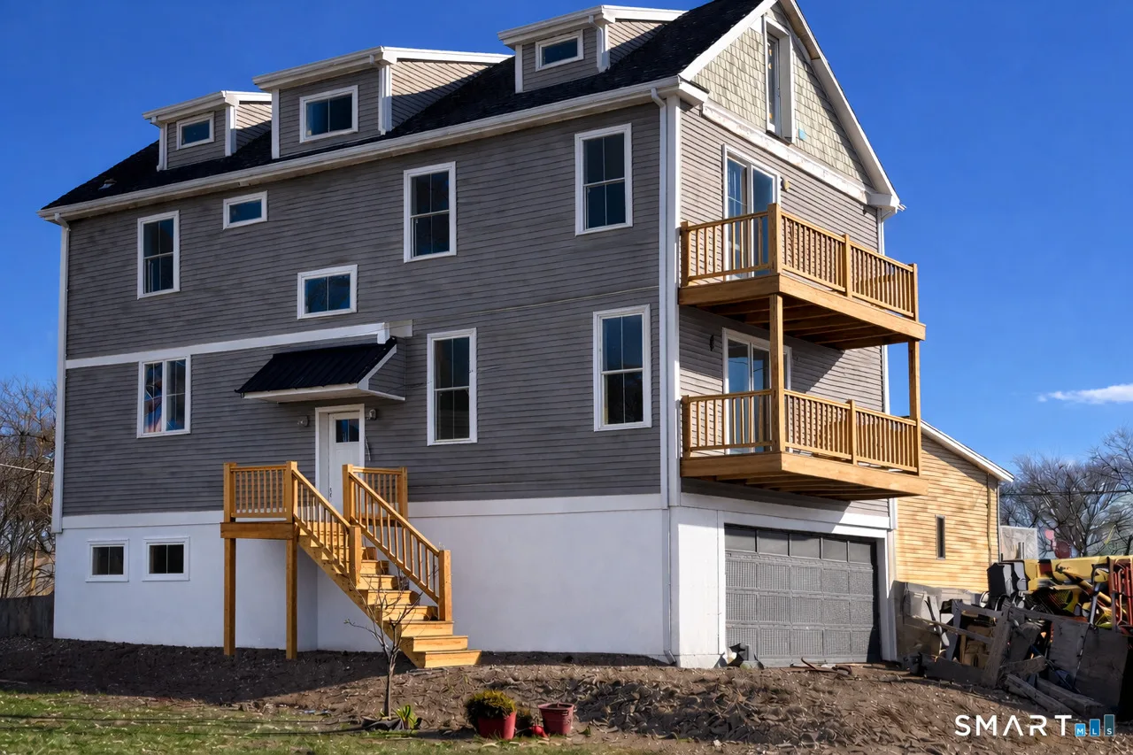 35 Beachland Avenue, Milford, CT