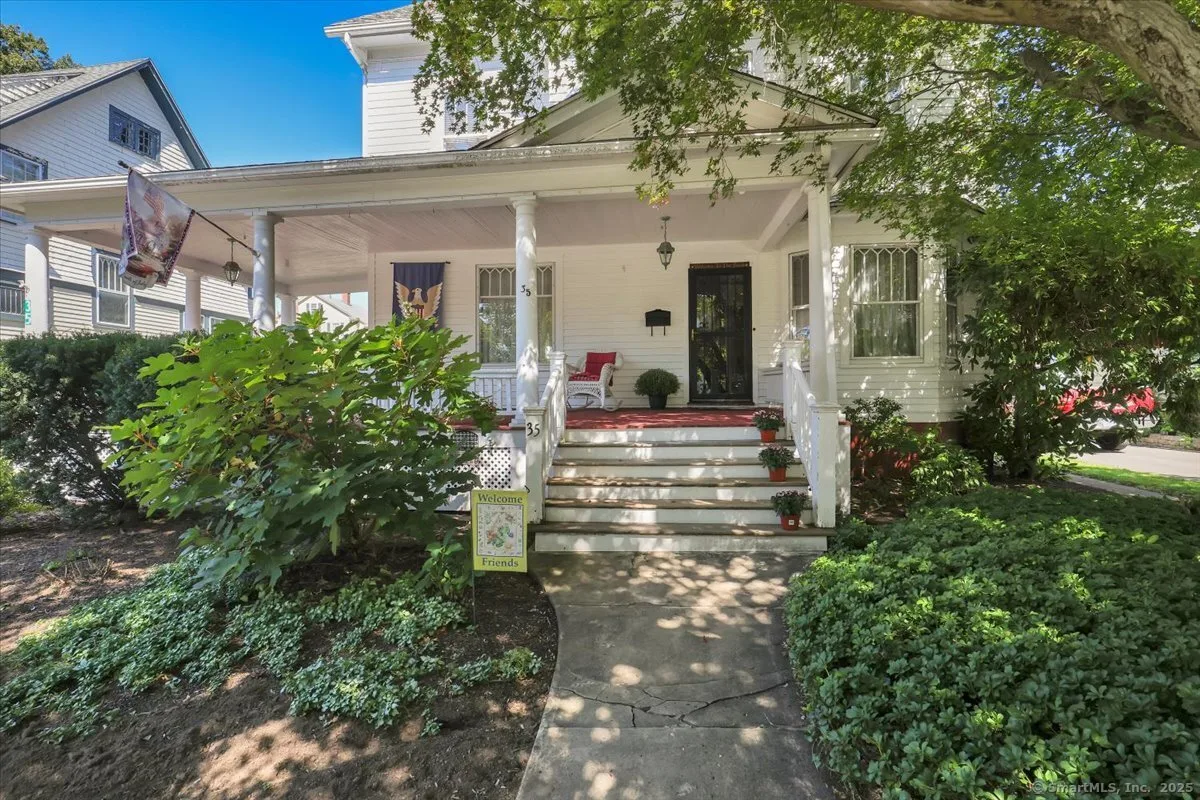 35 Broadview Street, Bristol, CT