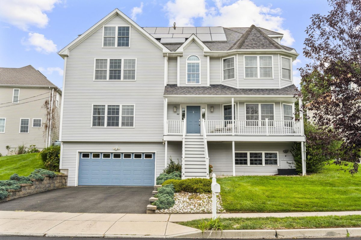 44 Meadow View Road, New Haven, CT