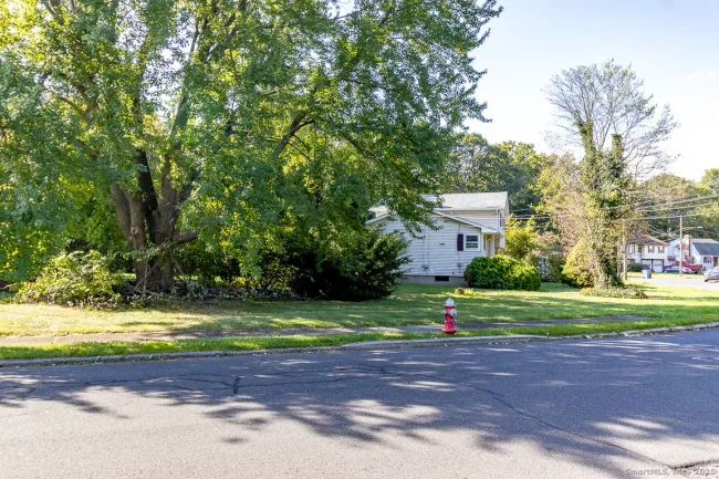 230 Hillhurst Avenue, New Britain, CT