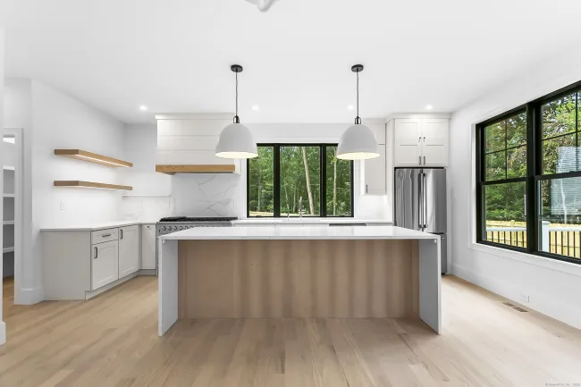 170 Oronoque Lane #95, Stratford, CT