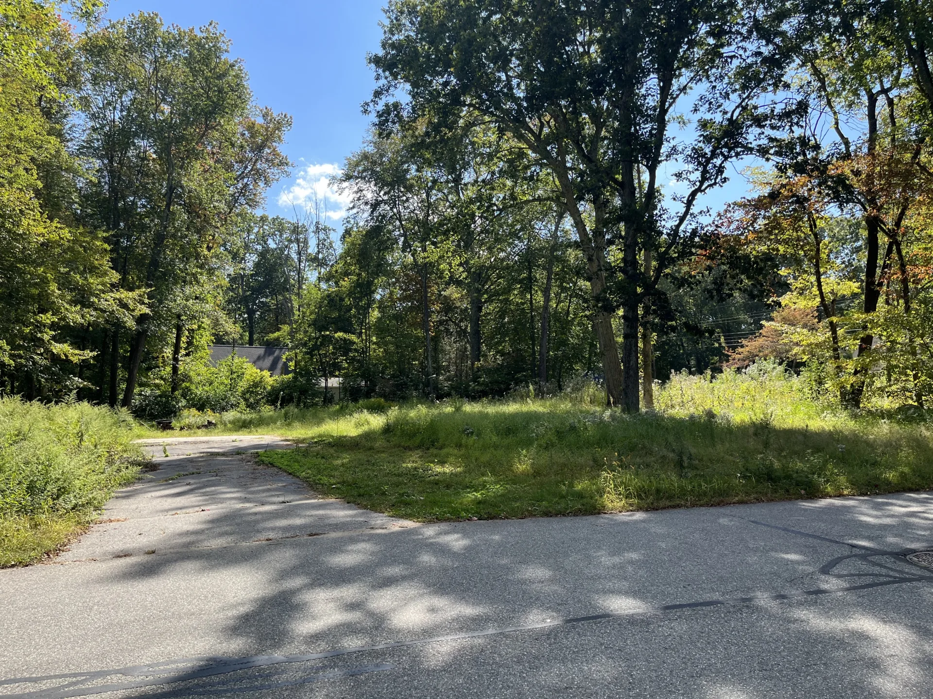 282 Deepwood Drive, Hebron, CT