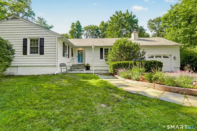 36 Richmond Drive, Darien, CT
