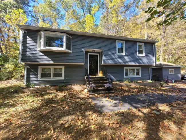 27 Paper Mill Road, New Milford, CT
