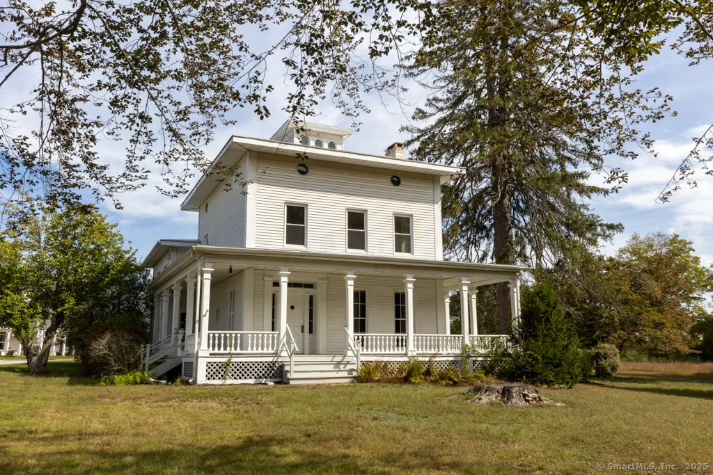 1572 Saybrook Road, Haddam, CT