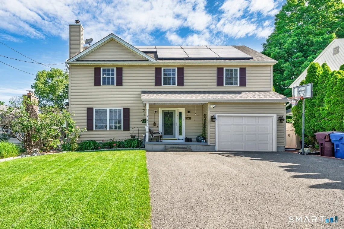 14 Lincoln Street, Farmington, CT
