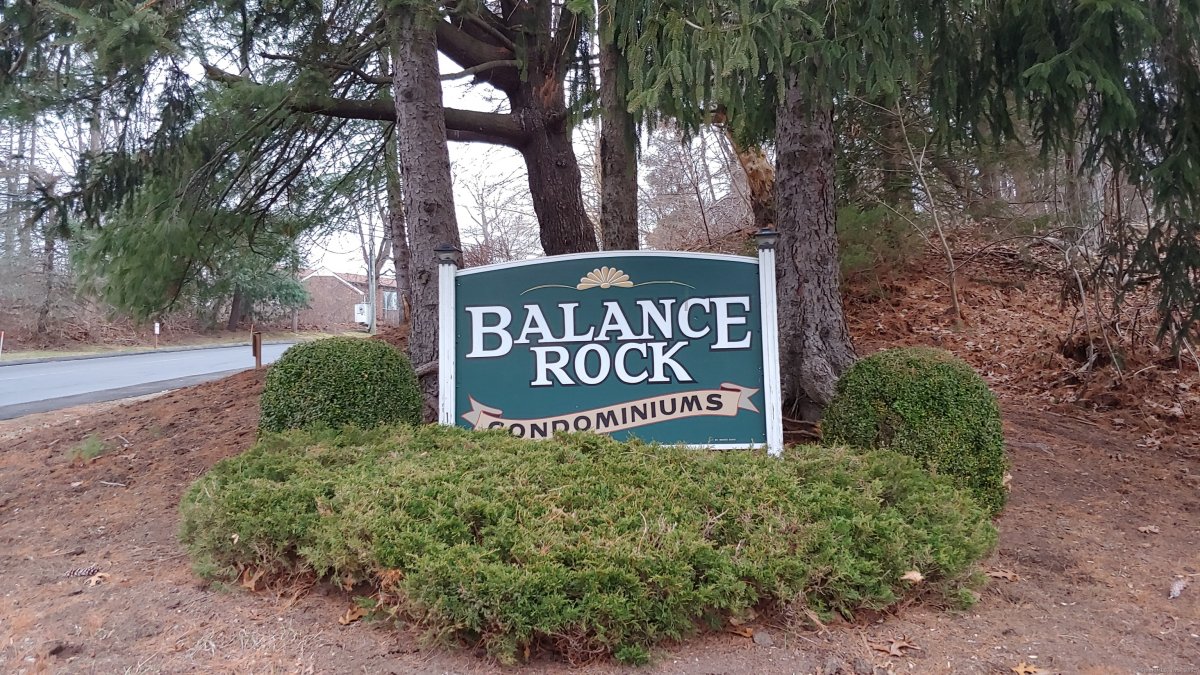 41 Balance Rock Road #APT 16, Seymour, CT