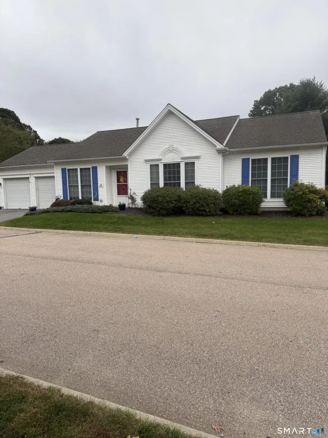 26 Beechwood Drive, Waterford, CT