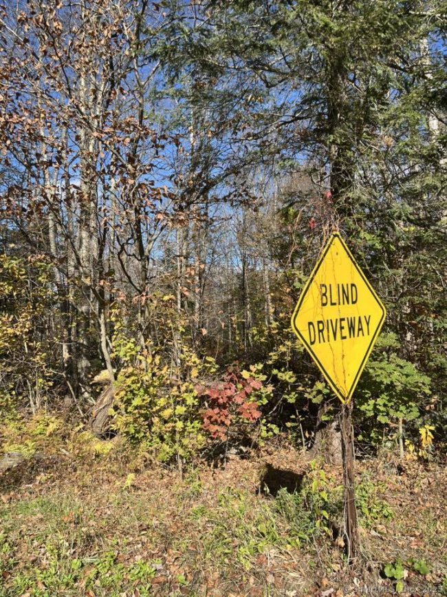 18 Niles Road, New Hartford, CT