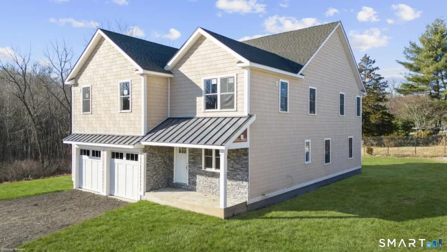 154A Long Meadow Hill Road, Brookfield, CT