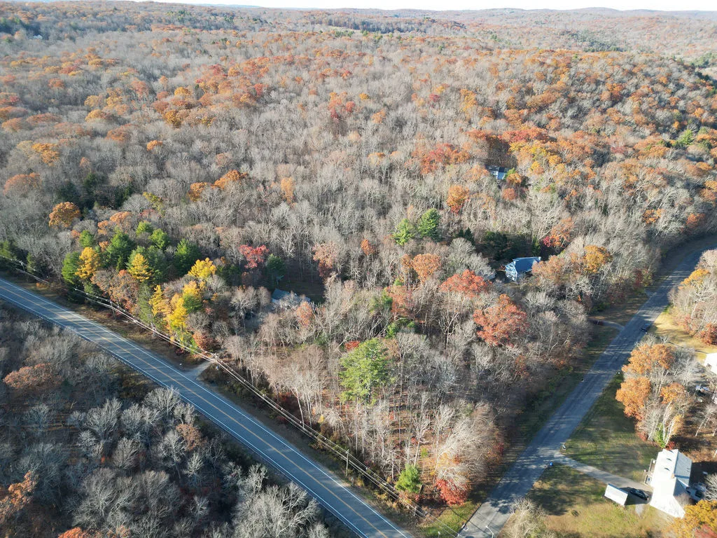 Middle Turnpike, Mansfield, CT