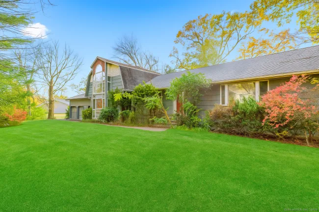 184 Putting Green Road, Trumbull, CT