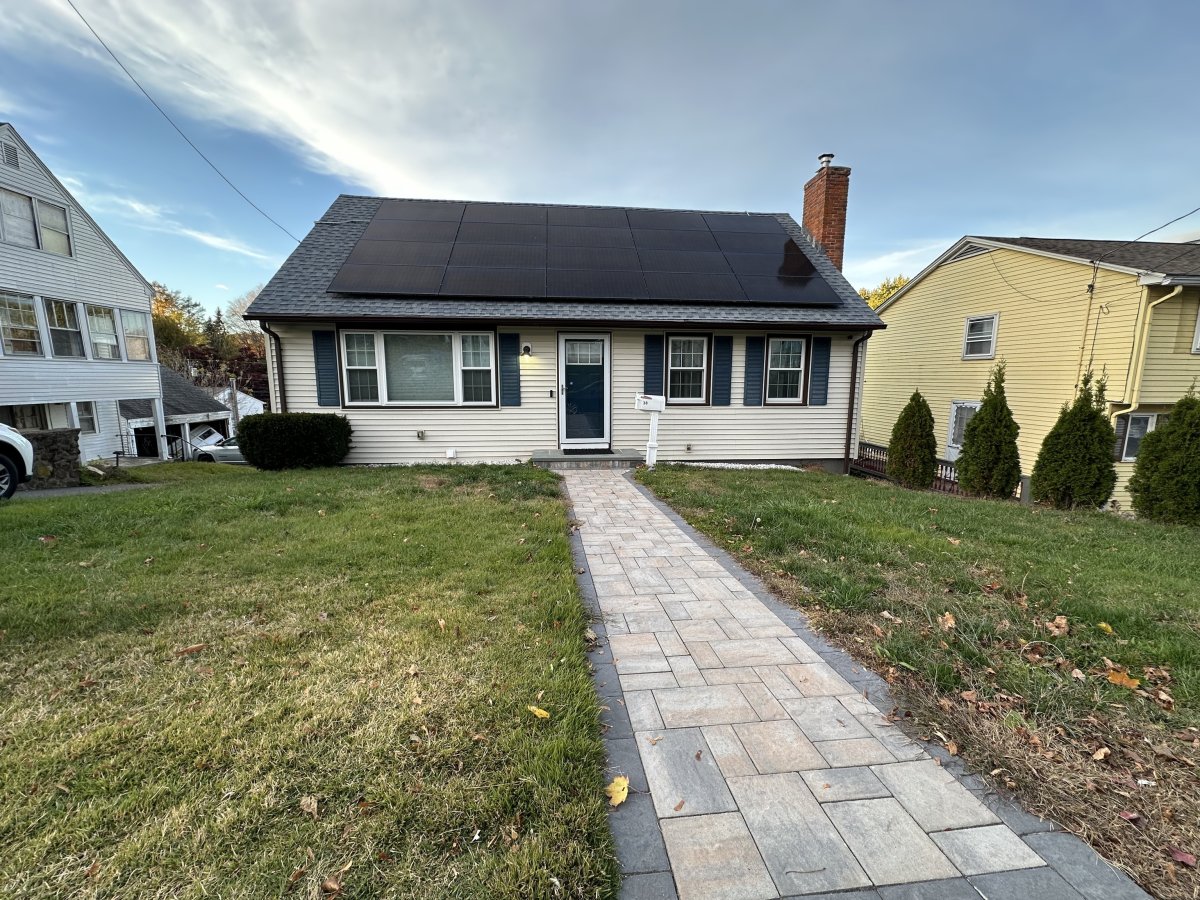 38 Colony Street, Bristol, CT