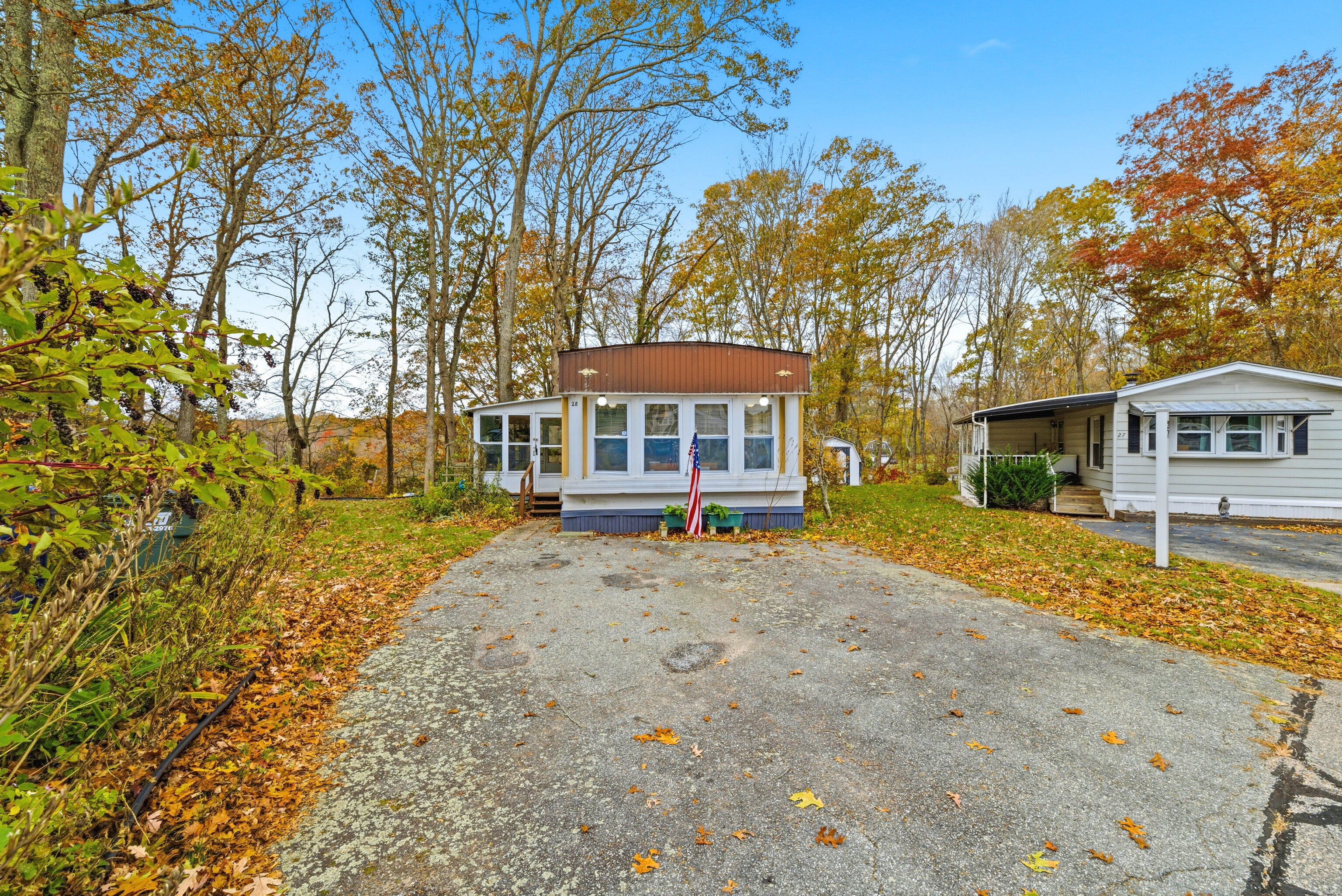 28 Golden Spur, Stonington, CT